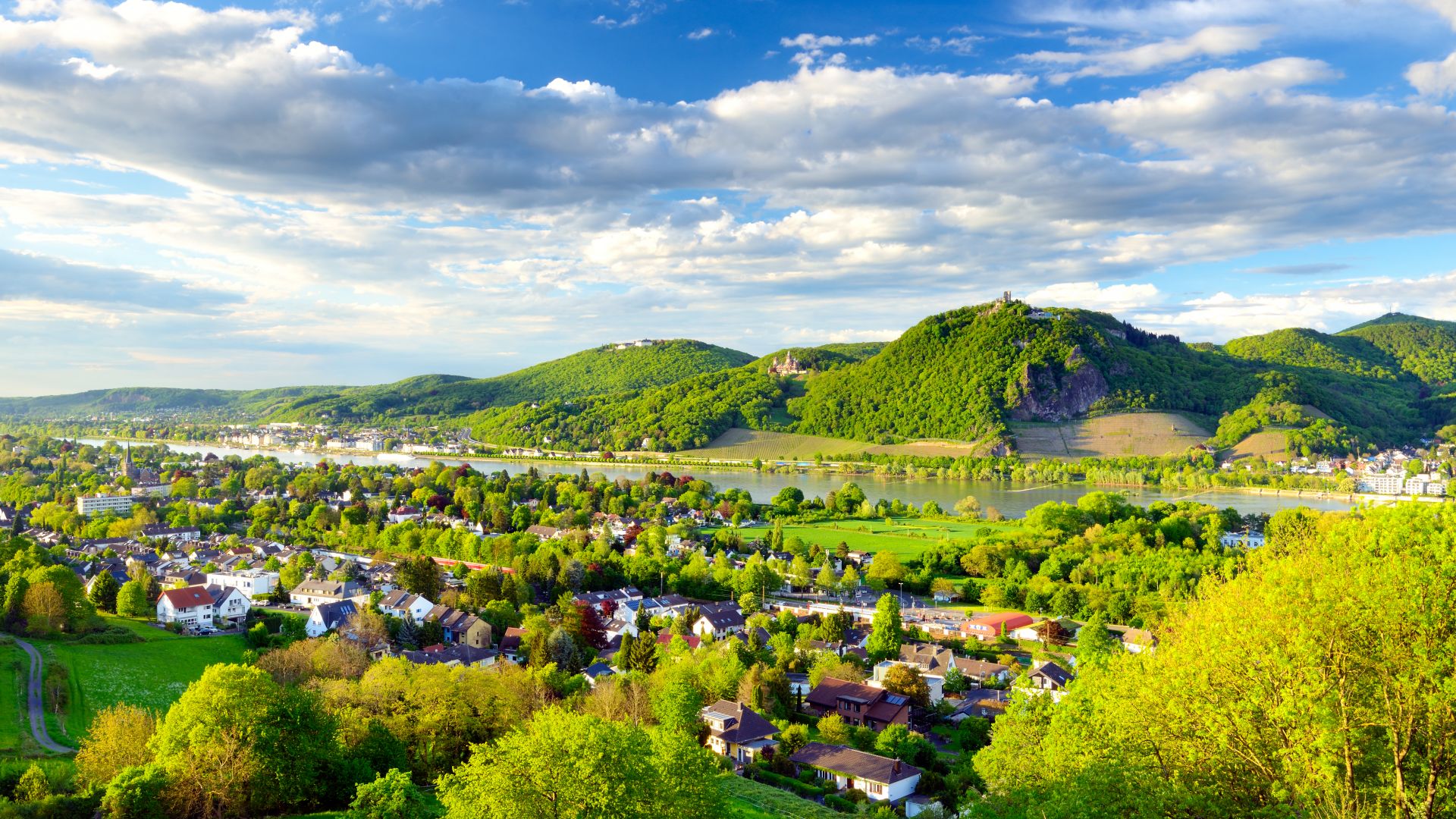 Bonn: Siebengebirge hills