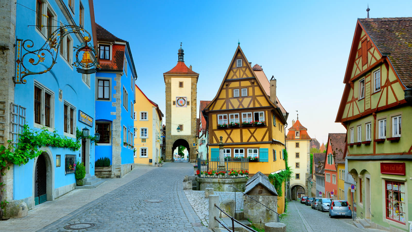 Rothenburg ob der Tauber: junction of Kobolzeller Steige and Spitalgasse at the Plönlein